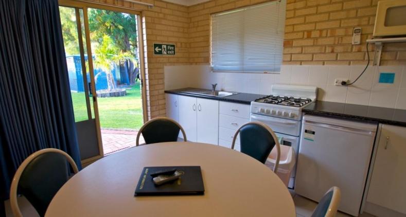 Esperance Beachfront Resort Стая снимка