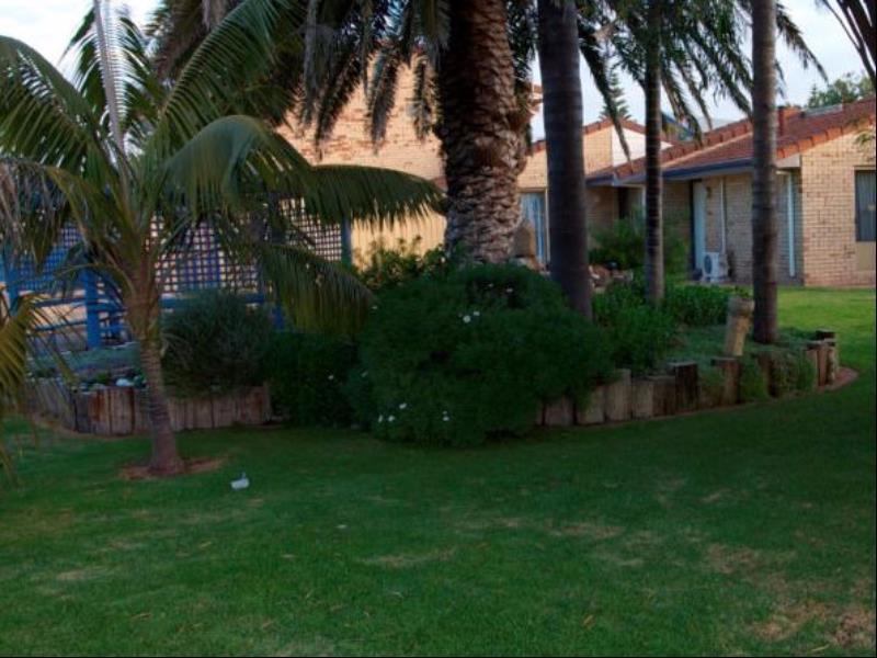 Esperance Beachfront Resort Екстериор снимка